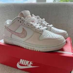 Nike Pearl Dunks
